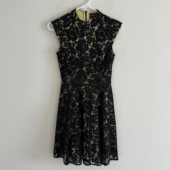 NWT Needle & Thread Lace Mini Dress - Picture 2 of 9